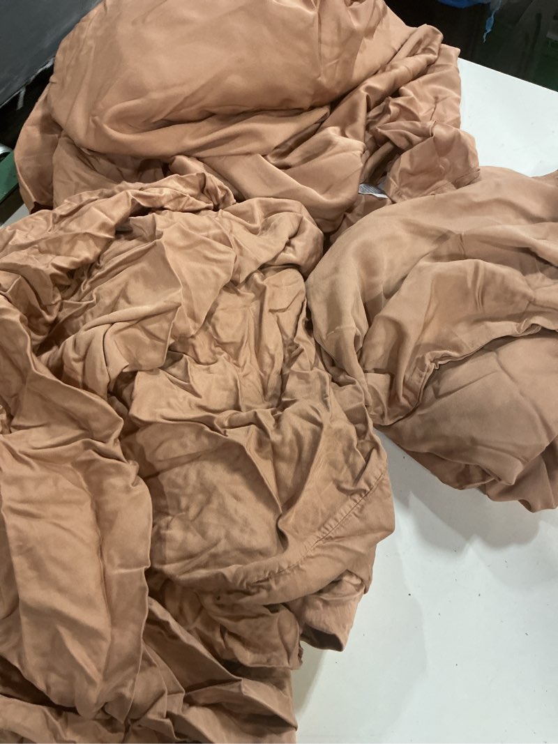 Condition photo showing Good Condition for quince, organic cotton bamboo sheet ,set of 4 pcs/queen/sedona