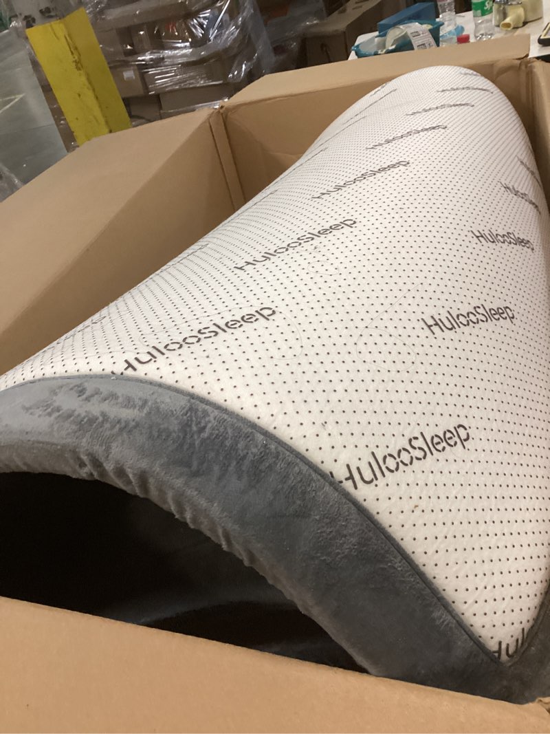 Condition photo showing As Is for Huloo Sleep Baby Play Mat for FloorThick Elasti-Foa" Playpen Mat for Tummy Time,Water Repellent Soft Coral Velvet for Toddler,Infant,Kids,Non-Slip Backing Safe for Crawling(Light Grey)