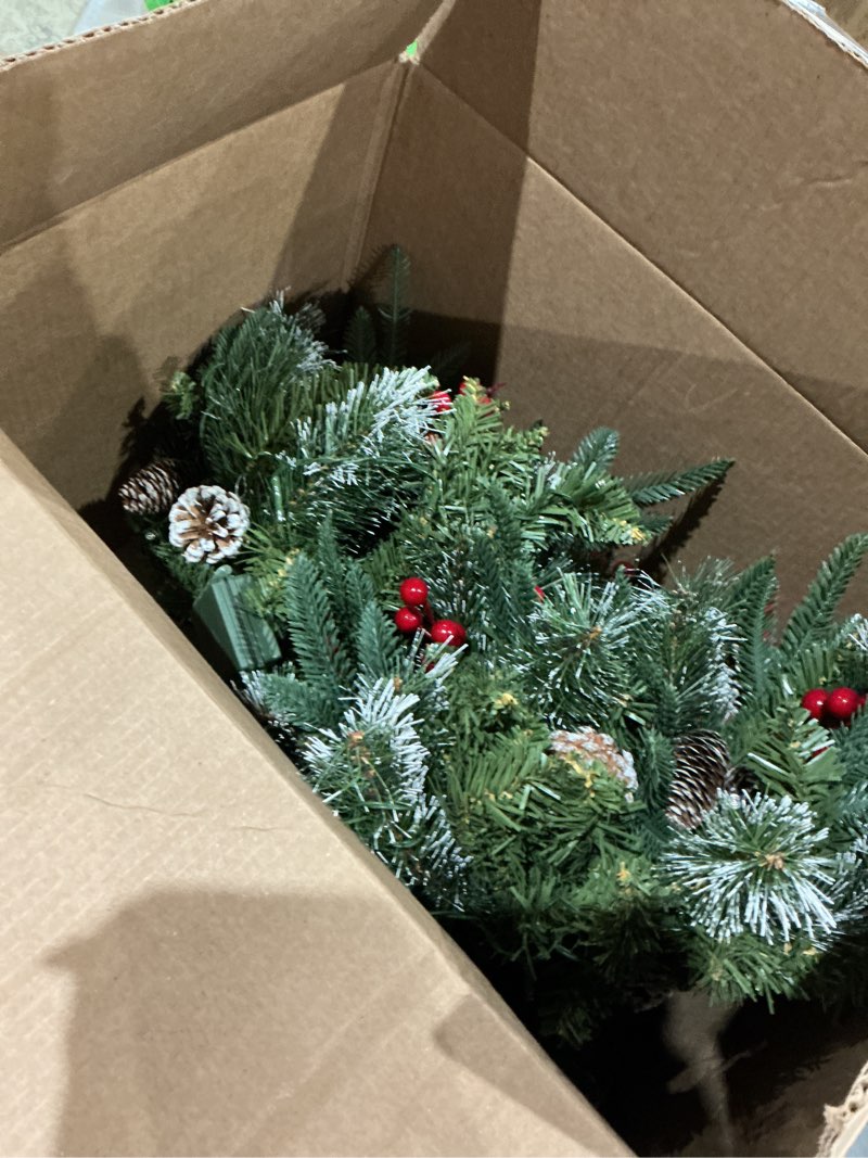 SIMILAR TO MISSING PIECES Yaheetech Pre-lit Frosted Artificial Hinged Christmas Tree