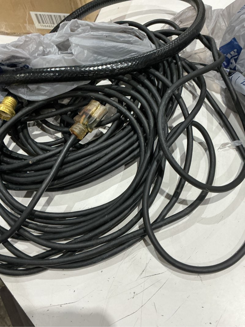 Utilitech 100-ft 14 / 3 Heavy Duty 3 Prong Black Indoor/Outdoor Extension Power Cord