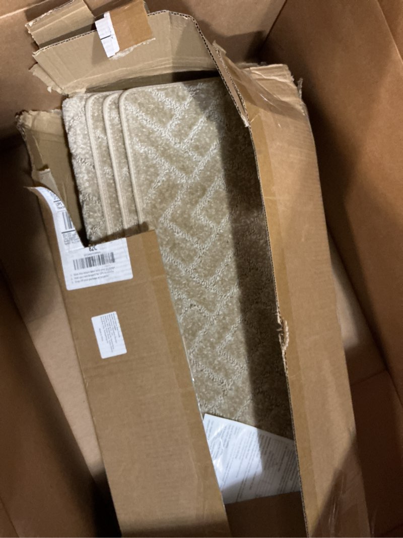 Condition photo showing Good Condition for Bullnose Carpet Stair Treads 14 Pieces, 30"x9.5" Carpet Stair Treads for Wooden Steps Indoor with Bullnose Edge, Reusable Peel and Stick Non-Slip Carpet Stair Treads with Nosing, Grey Diamond Pattern 30"x9.5"x1.7" Grey (Diamond Pattern) 14