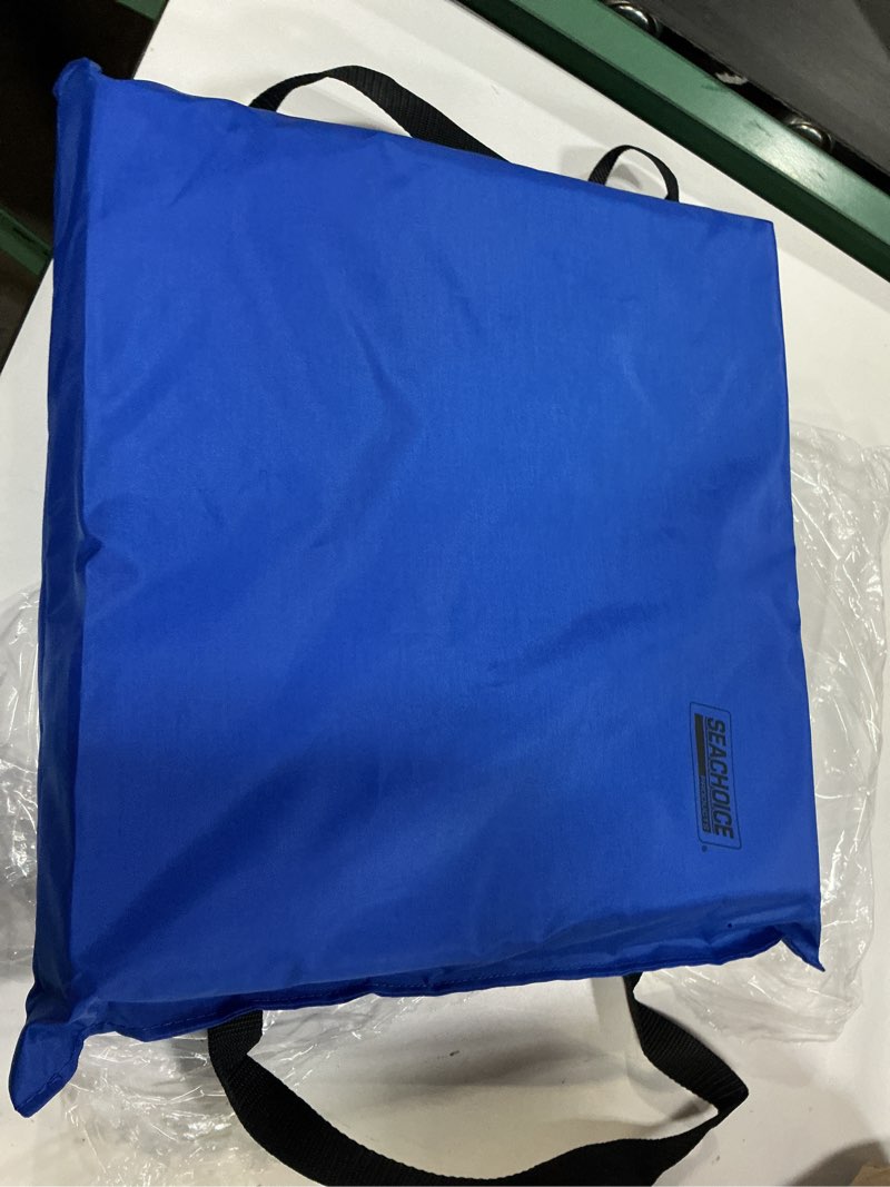Condition photo showing Good Condition for seachoice emergency marine foam flotation cushion, square, 15 in. x 15 in, blue blue cushion