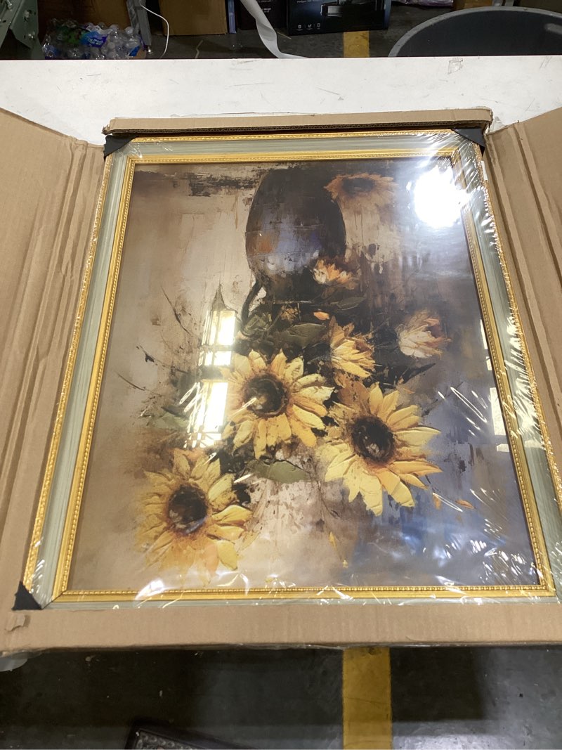 Condition photo showing New/Like New for KSROECUD 18x24 Picture Frame, HD Real Glass Ornate Vintage 18x24 Photo Frame, 18 by 24 Poster Frame with Gold Green Texture Border Horizontal & Vertical Display for Tabletop or Wall Decor (1 Pack) Gold Green 18x24