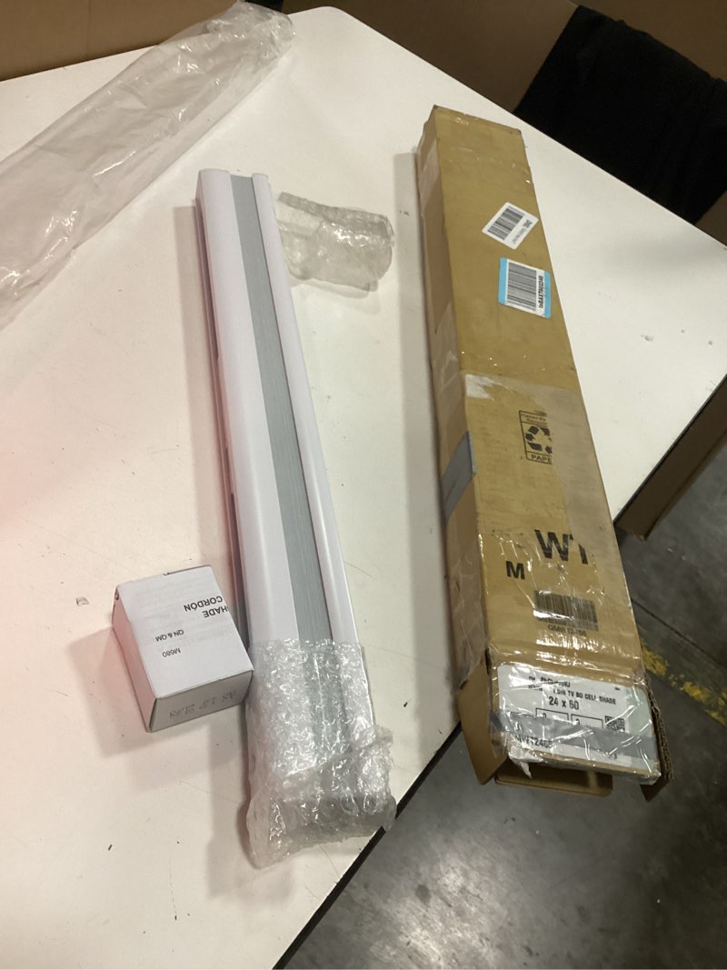 Condition photo showing Good Condition for zshine day and night dual layers manual safe cordless polyester roller blinds shades suitable for home, office, hotel, club, restaurant, cinema windows