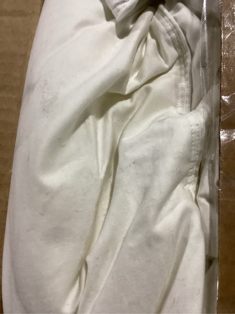 Condition photo showing Good Condition for bedsure gentlesoft fleece blankets queen size white - mothers birthday gifts for women bed blanket soft lightweight plush fuzzy cozy luxury microfiber, 90x90 inches 01 - white queen (90" x 90")
