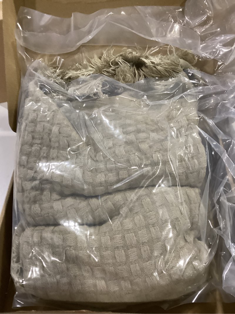Condition photo showing Good Condition for Exclusivo Mezcla Knit Throw Blanket with Fringes for Couch, Reversible Super Soft and Warm Woven Boho Throw for All Season, Home Decor, 50"x60", Taupe Camel Throw (50"x60")