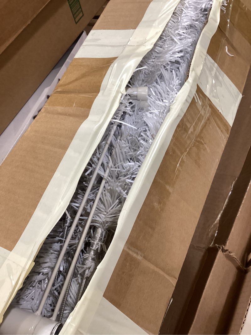 Condition photo showing Good Condition for BESTHLS 7 FT White Christmas Tree Artificial Christmas Tree Pine for Holiday Decoration with Metal Stand and 1100 Branch Tips (7 Feet) White 7ft