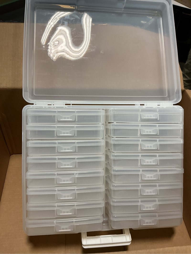 Condition photo showing Good Condition for IRIS USA 4" x 6" Photo Storage Box Craft Keeper, 2-Pack Organizers with 16 Picture Containers for Tasks, Stickers, Ephemera, & Flashcards, Clear Clear 16 Cases