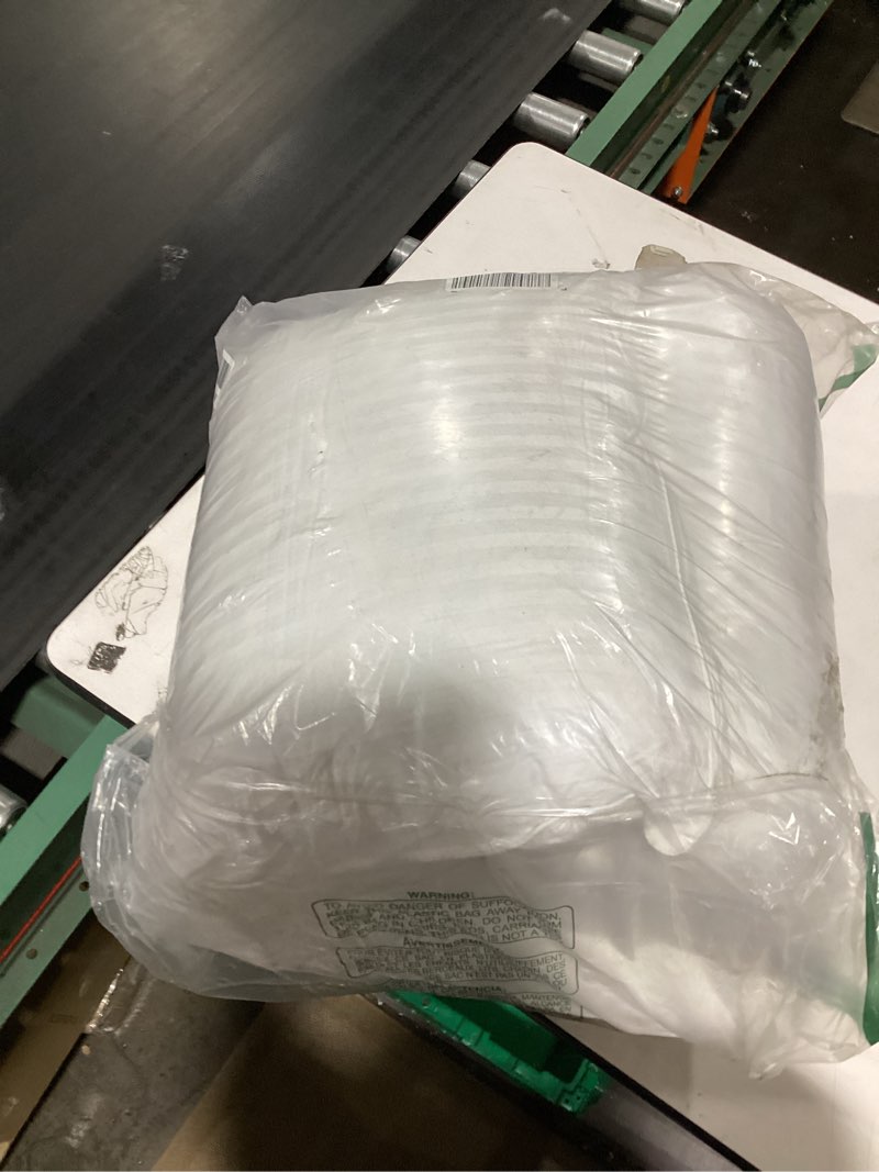 Condition photo showing New/Like New for EIUE Hotel Collection Bed Pillows for Sleeping 2 Pack Queen Size?Pillows for Side and Back Sleepers,Super Soft Down Alternative Microfiber Filled Pillows,20 x 30 Inches White Queen (Pack of 2)