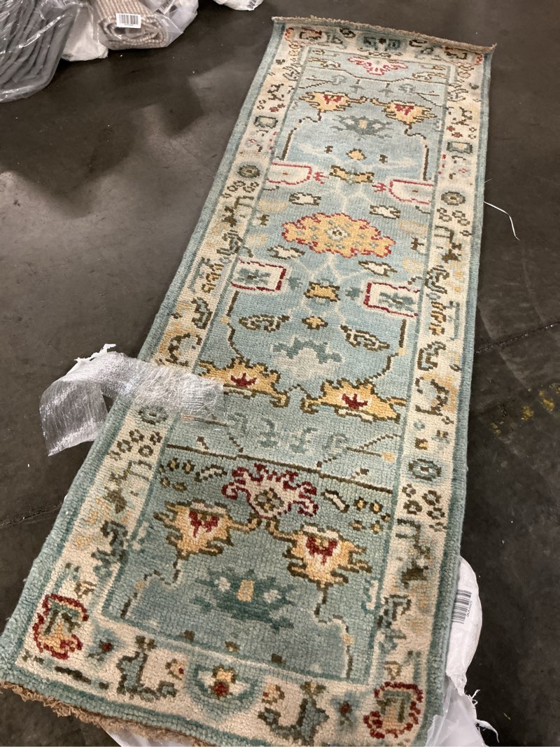 Condition photo showing Good Condition for  quince artemis hand-knotted wool rug in light blue 2'6" x 7'