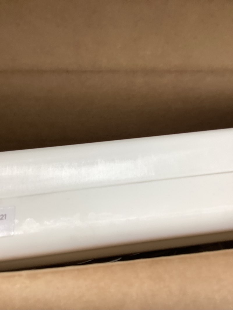 Condition photo showing New/Like New for toddleroo by north states - supergate ergo baby gate: plastic baby gate for stairs & doorways - adjustable indoor safety gate - made in usa - 26 to 42 inches wide - 26 inches tall - ivory