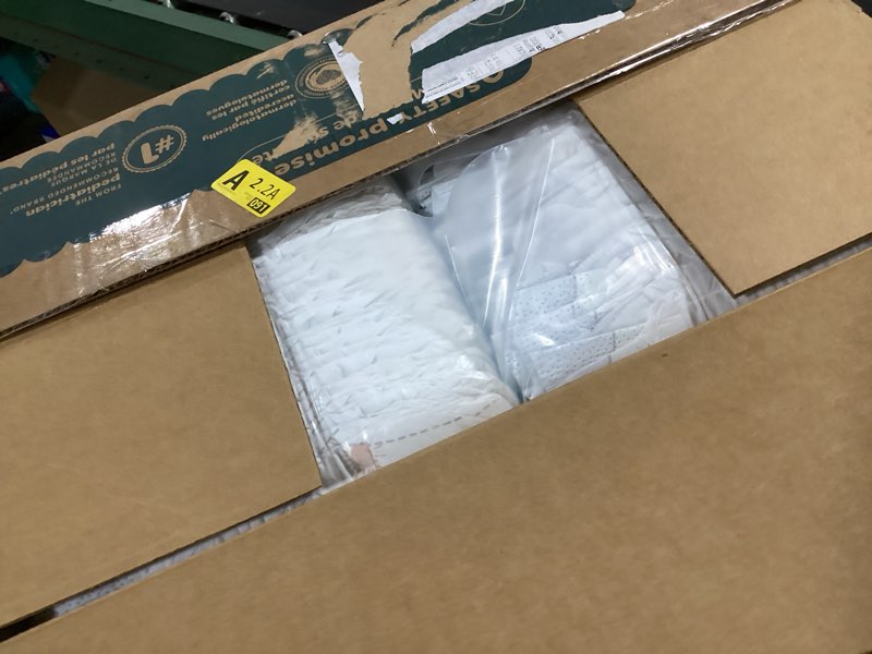 Condition photo showing New/Like New for Pampers Swaddlers Diapers, Size 5 (20-37 lbs), 132 Count, Absorbent, Keeps Baby Dry and Comfortable, Skin Safe Disposable Baby Diaper (Packaging May Vary) Size 5 132