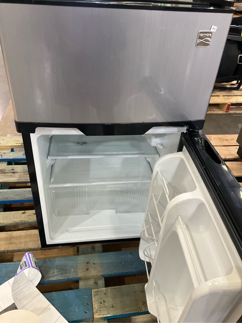 Condition photo showing Good Condition for kenmore mini refridgerator