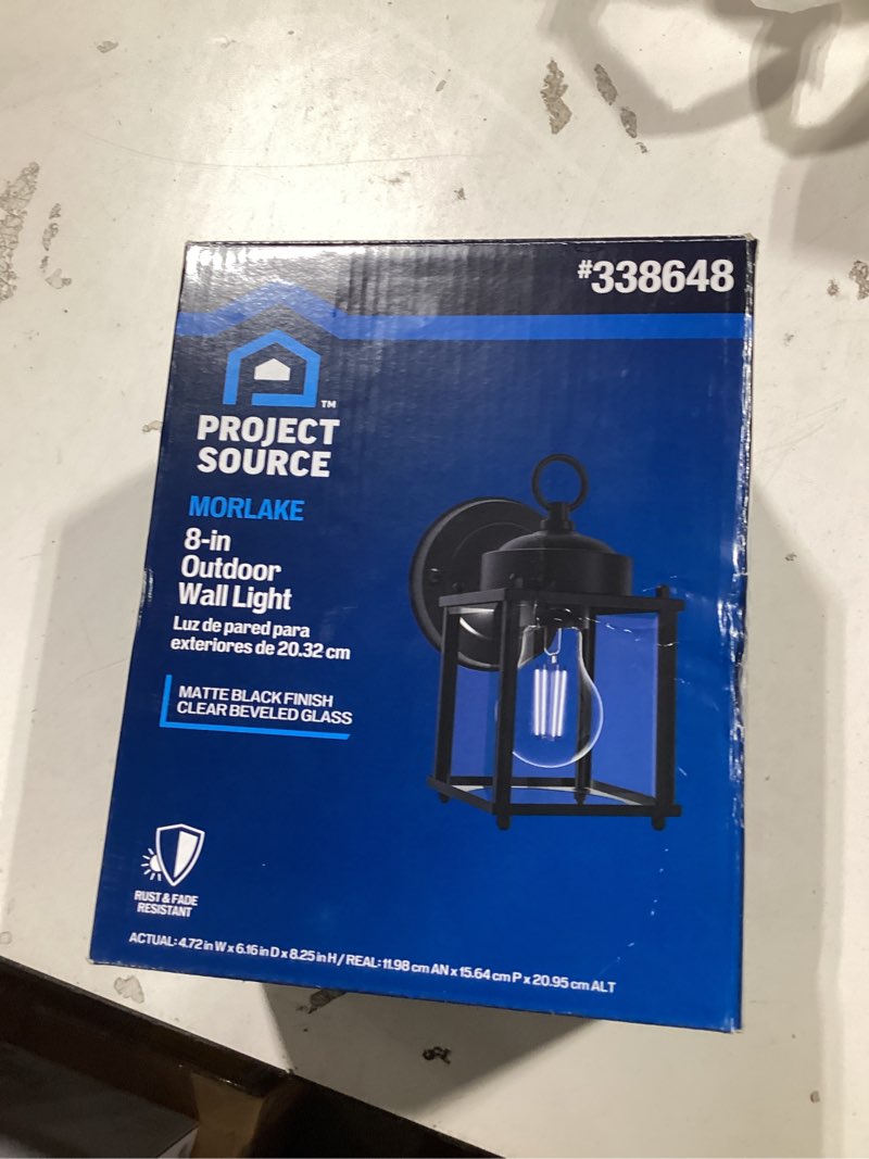 Condition photo showing Good Condition for portfolio 8.25-in h black outdoor wall light