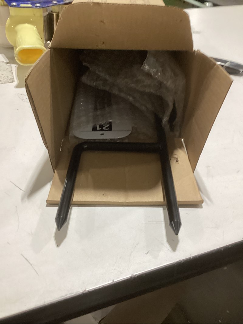 Condition photo showing Good Condition for Teamaze Metal Cornhole Scoreboard with Drink Holders Corn Hole Score Keeper with Magnetic for Outdoor Yard Lawn Game(1 PCS)