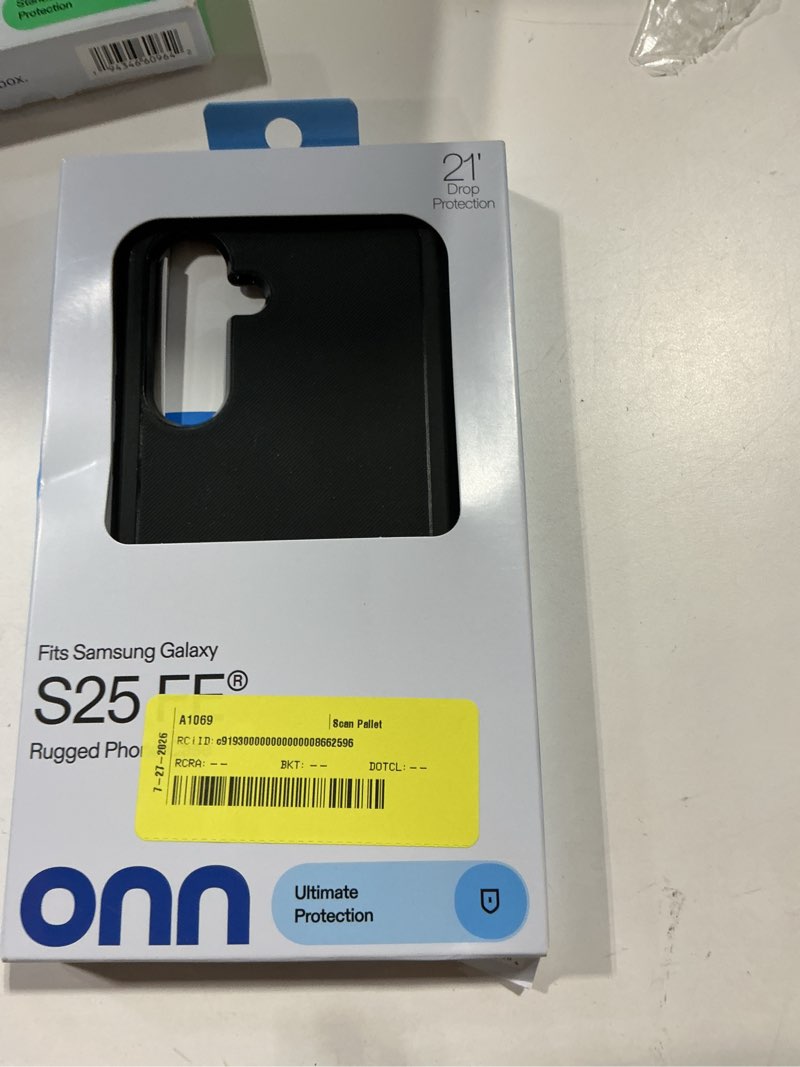 Condition photo showing Good Condition for onn rugged phone case for samsung galaxy s25 fe - black