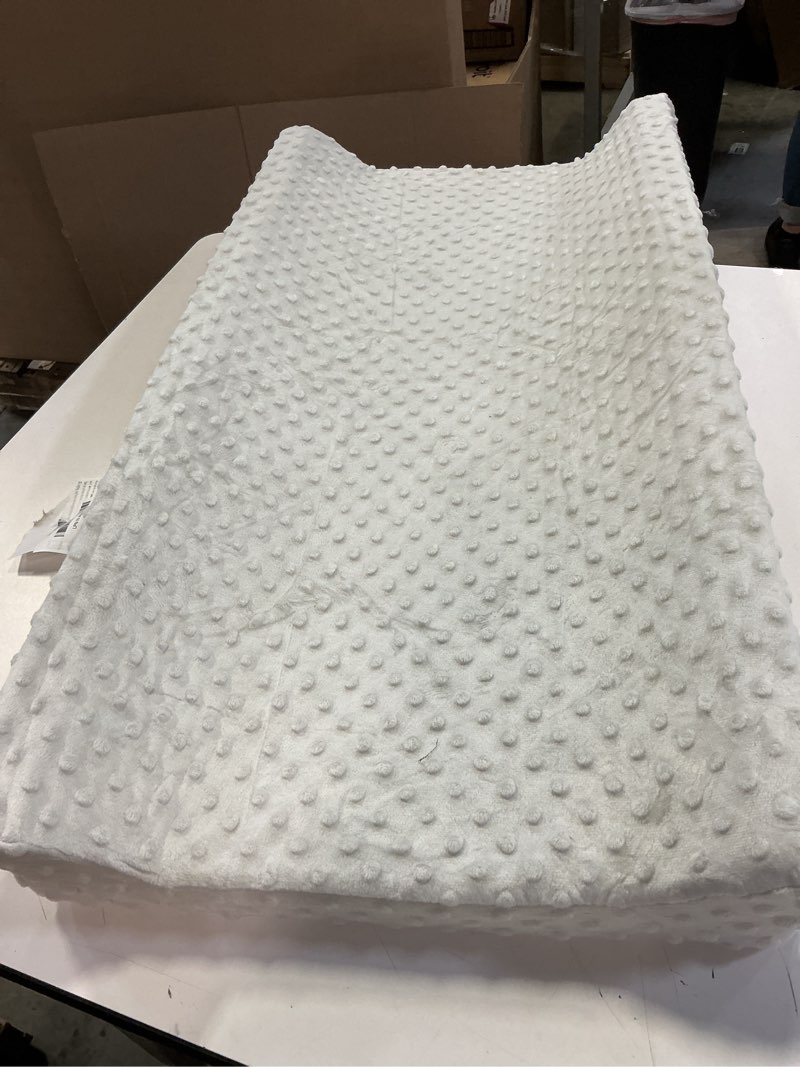 Condition photo showing Good Condition for YENING Soft Baby Changing Pad for Dresser Diaper Changing Table Mattress with Cover for Babies and Toddlers Waterproof Grey