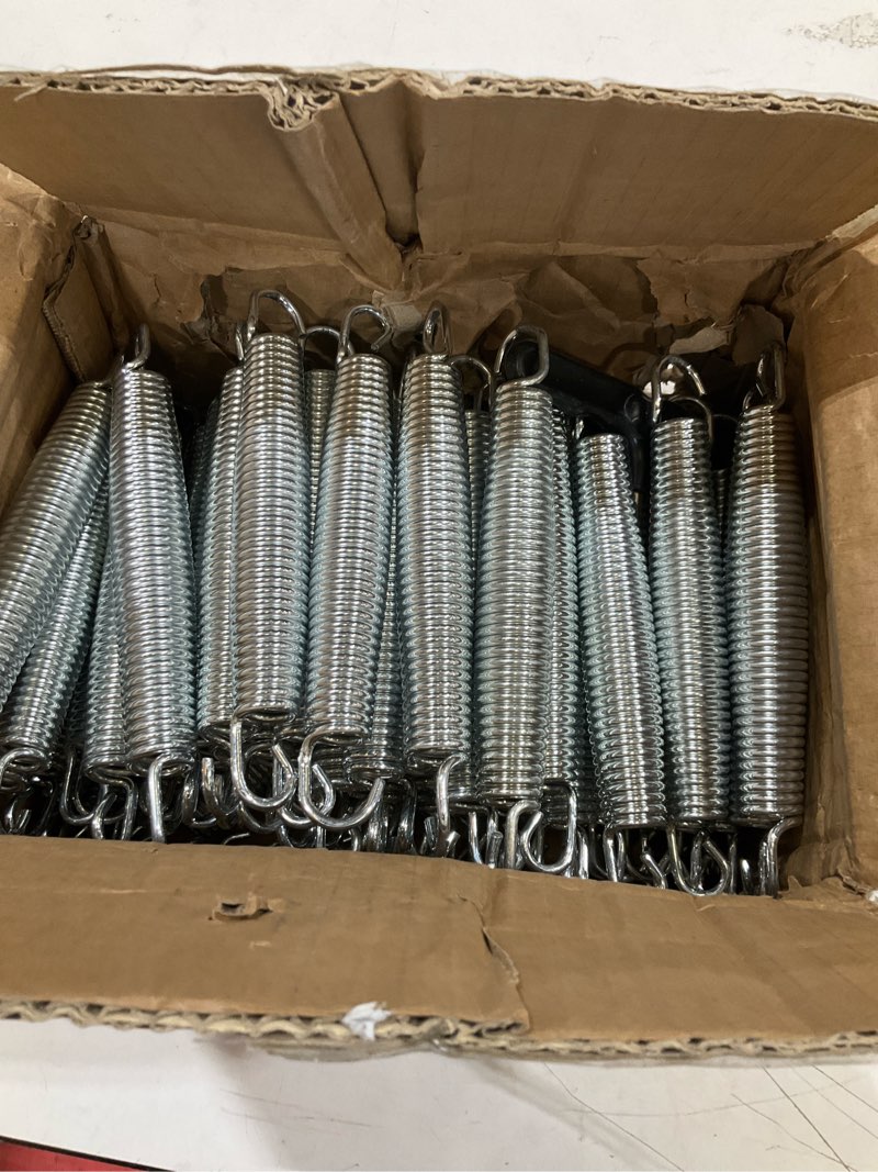 Condition photo showing Good Condition for 72 pieces trampoline springs replacement with t-hook heavy duty stainless steel trampoline springs 6.5 inch