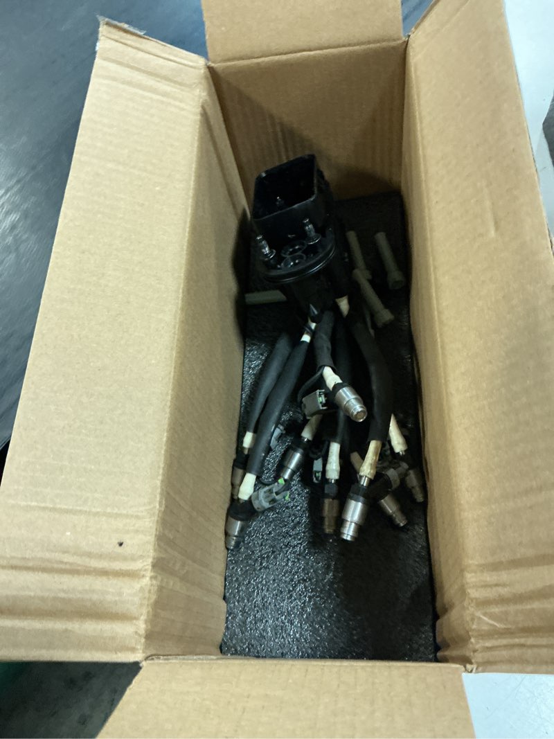Condition photo showing As Is for fj503 fuel spider injector assembly fit for chevy 1996-2006 4.3l v6 pickups suburban express silverado replaces # fj10565 217-3028 833-22102-6 12568332 19210688