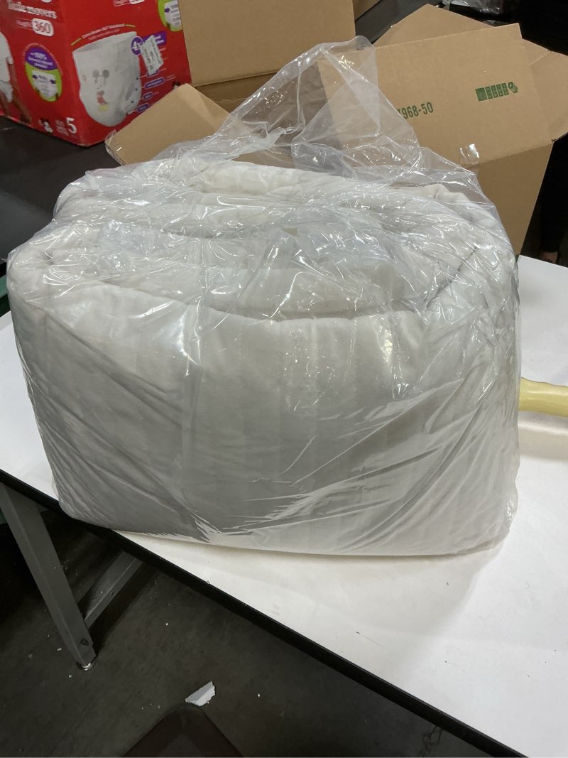 Condition photo showing Good Condition for Bedsure GentleSoft White Throw Blanket for Couch - Cozy Fleece Throw Blanket for Women Girls, Valentines Day Gifts for Her Him, Birthday Gifts for Women, Room Home Boho Decor, Off White, 50x60 Inches Off White Throw (50" x 60")