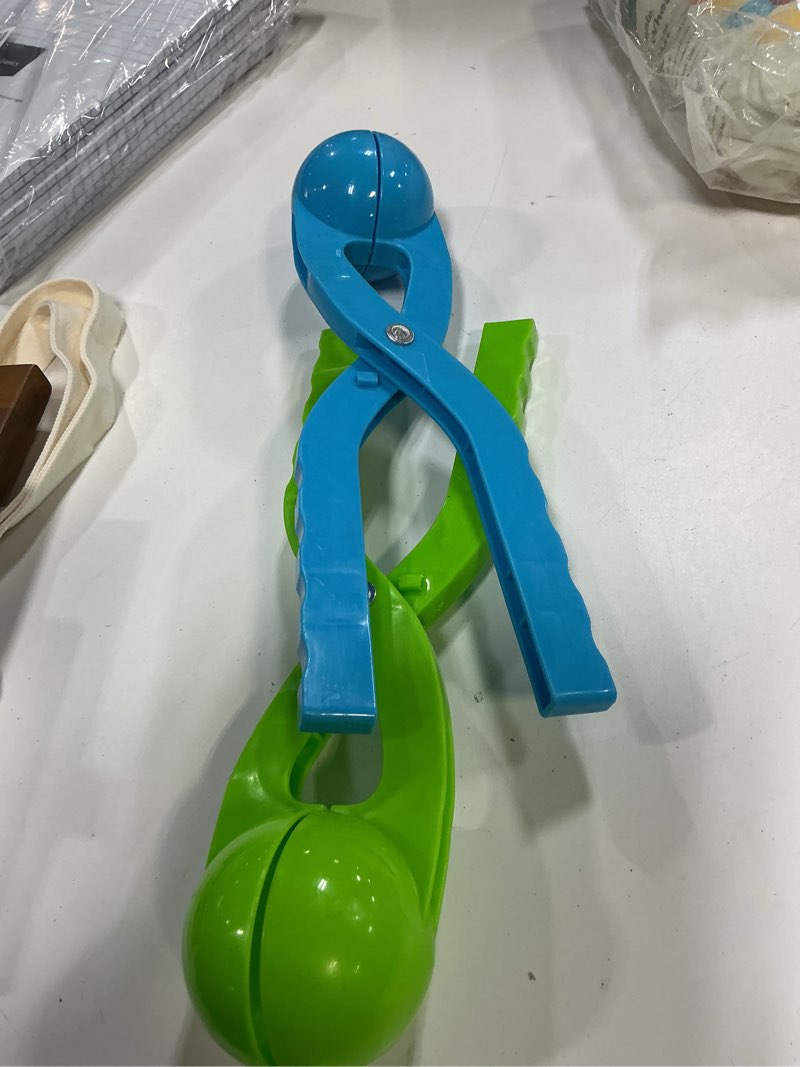 Condition photo showing Good Condition for Snow Toys, Snowball Maker Snow Ball Shaper Molds with Handle for Kids Outdoor Indoor Winter Snowball Fight Maker Tool Clip Snow Games for Toddlers Boys Girls Ages 4 5 6 7 (Set of 2,Green,&Ocean Blue) Ocean Blue, Green