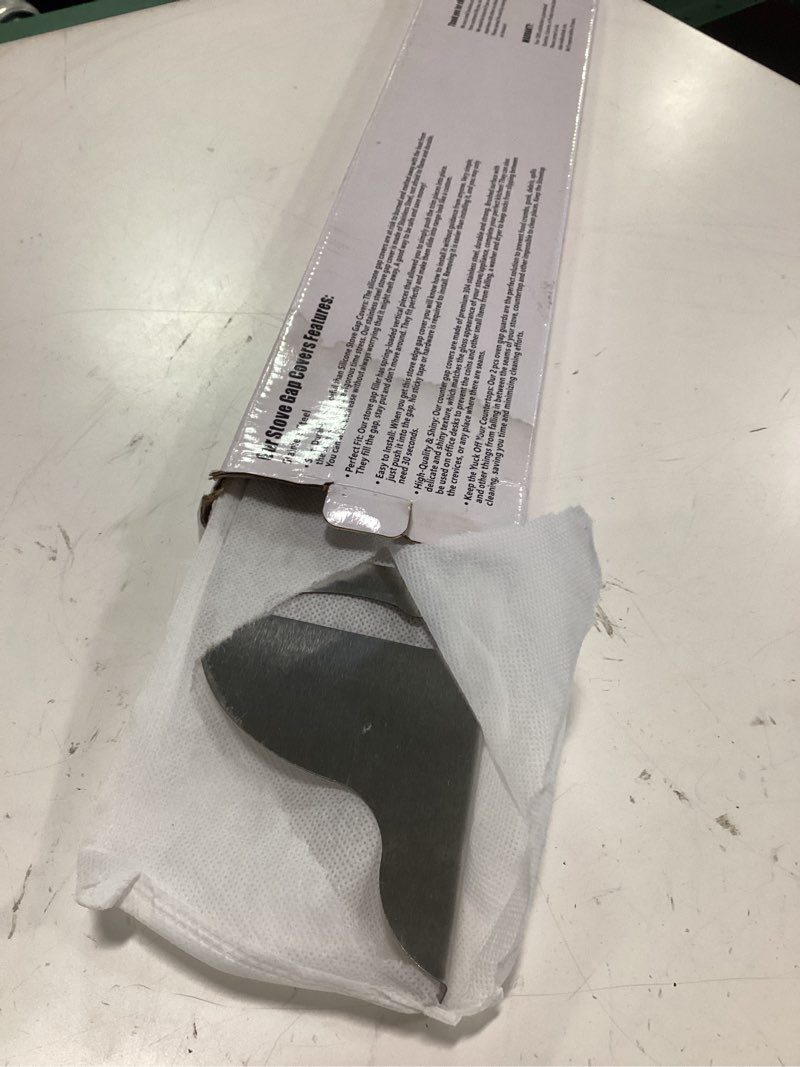Condition photo showing Good Condition for Stove Cover, Stove Guard, Stainless Steel Stove Gap Covers, Heat Resistant & Easy to Clean Stove Counter Gap Cover, Kitchen Stove Counter Gap Cover Eliminates Gap Between Counter & Appliances (2 pcs)