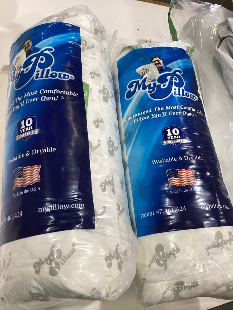 Condition photo showing Good Condition for 2 pack classic soft bed pillow comfortable for sleeping with soft material (standard/queen) white level (medium)