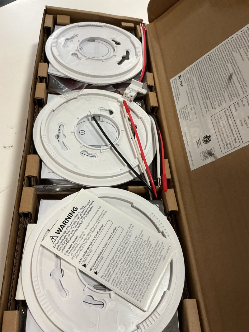 Condition photo showing Good Condition for kidde hardwired smoke & carbon monoxide detector for home, voice alerts, 10-year battery backup, 3-pack 3 pack
