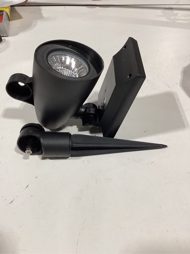 Condition photo showing Good Condition for harbor breeze 60 -lumens 1 -watt black solar led spot light