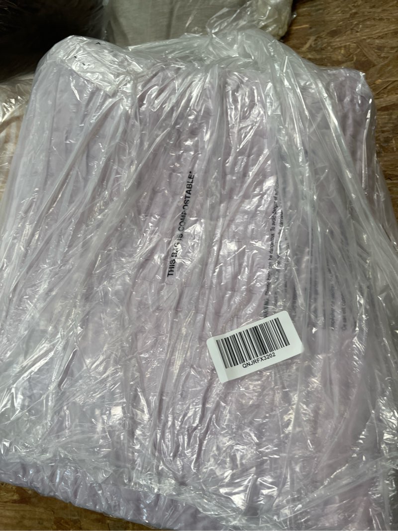 Condition photo showing Good Condition for european linen cotton stitch quilt, king/cal king, orchid