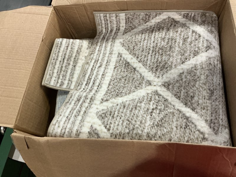 Condition photo showing Good Condition for realife rugs machine washable area rug runner - living room bedroom bathroom kitchen entryway office - padded low pile stain resistant premium - boho modern farmhouse - tessa - beige ivory 3' x 5' tessa - beige ivory 3' x 5' (rectangular)