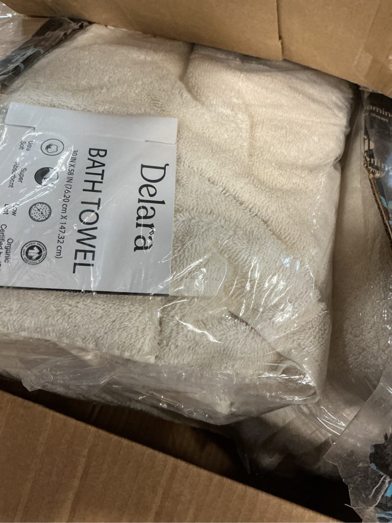 Condition photo showing Good Condition for delara organic cotton luxuriously plush bath towel pack of 4 | gots & oeko-tex certified | premium hotel quality towels | feather touch technology|650 gsm long staple|soft, quick dry & ultra-absorbent ivory bath towel (pack of 4)
