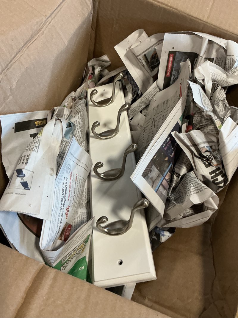 https://lotting-media.assets.bidfta.com/lotting_3cc0c44c-4337-4327-bfb0-4e56167a5b9a