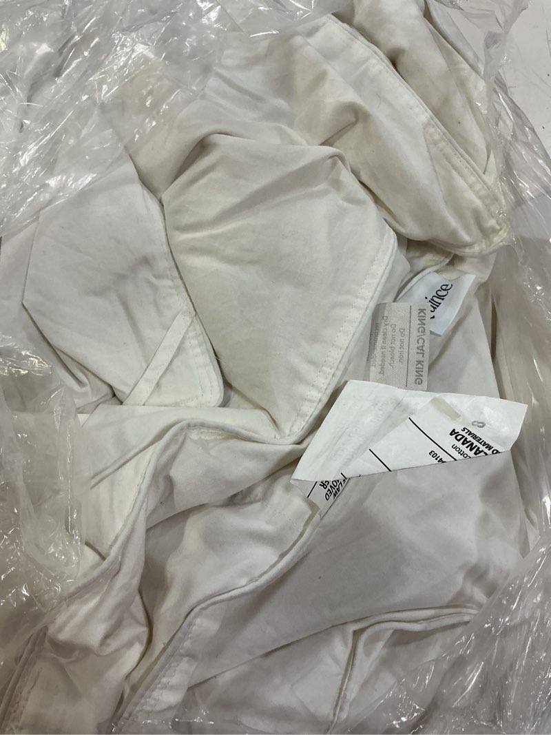 Condition photo showing Good Condition for all-season premium down comforter, king/cal king, down