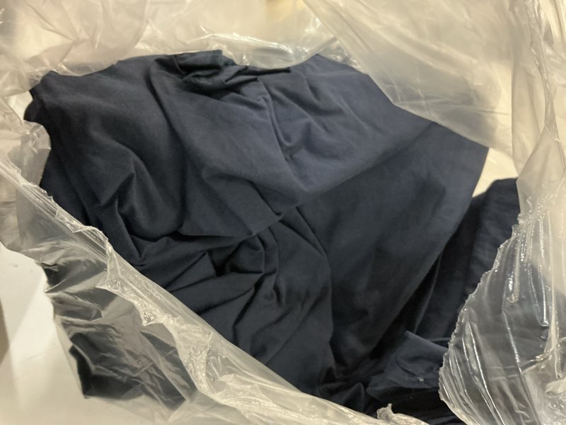 Condition photo showing Good Condition for organic crisp percale sheet set, queen, navy