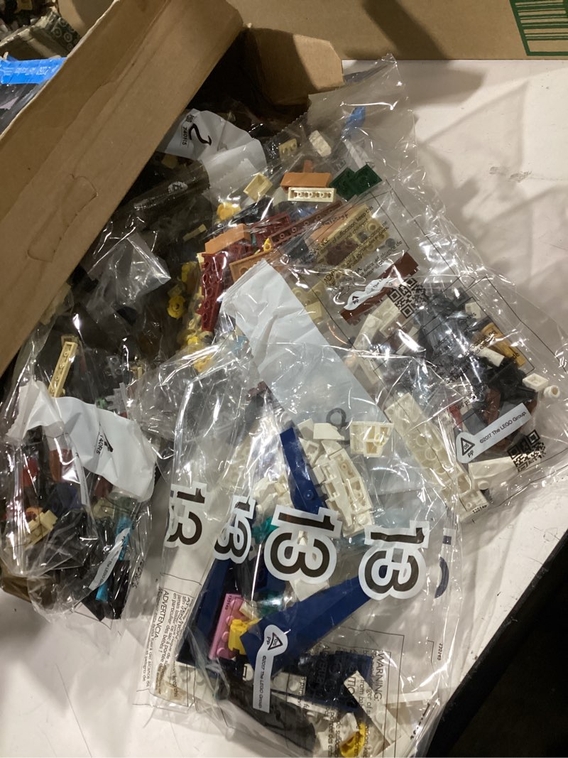 Condition photo showing Good Condition for LEGO Ideas Jaws Set - Diorama Kit for Fans of The Classic Movie - Shark Toy - Movie Memorabilia Gift for Adults - Includes Orca Boat and Chief Brody, Hooper and Quint Minifigures - 21350