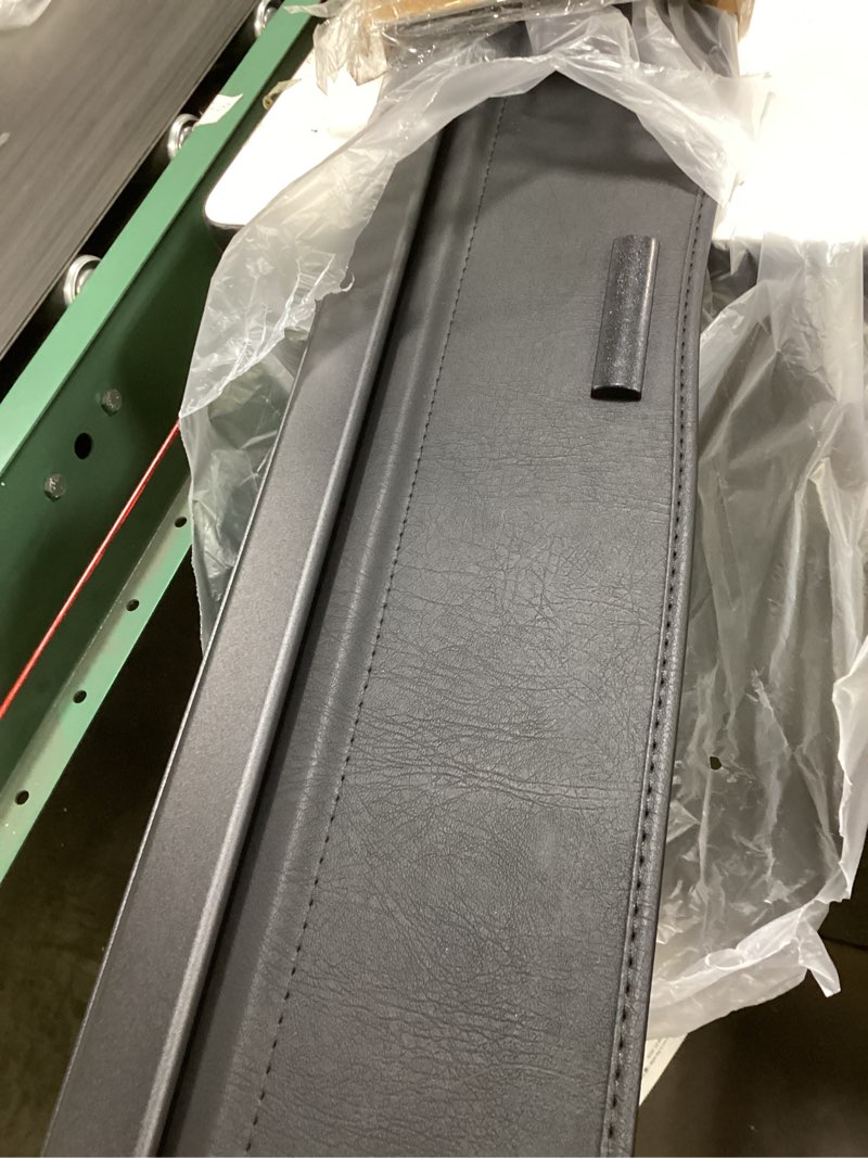 Condition photo showing Good Condition for Cargo Cover for Honda CRV 2023-2025 2026 Car Accessories?Trunk Cover Anti Peeping Sunshade Retractable Safety Cover for CR-V 2026 2025 2024 2023 Cargo Cover (Carbon Fiber Texture)