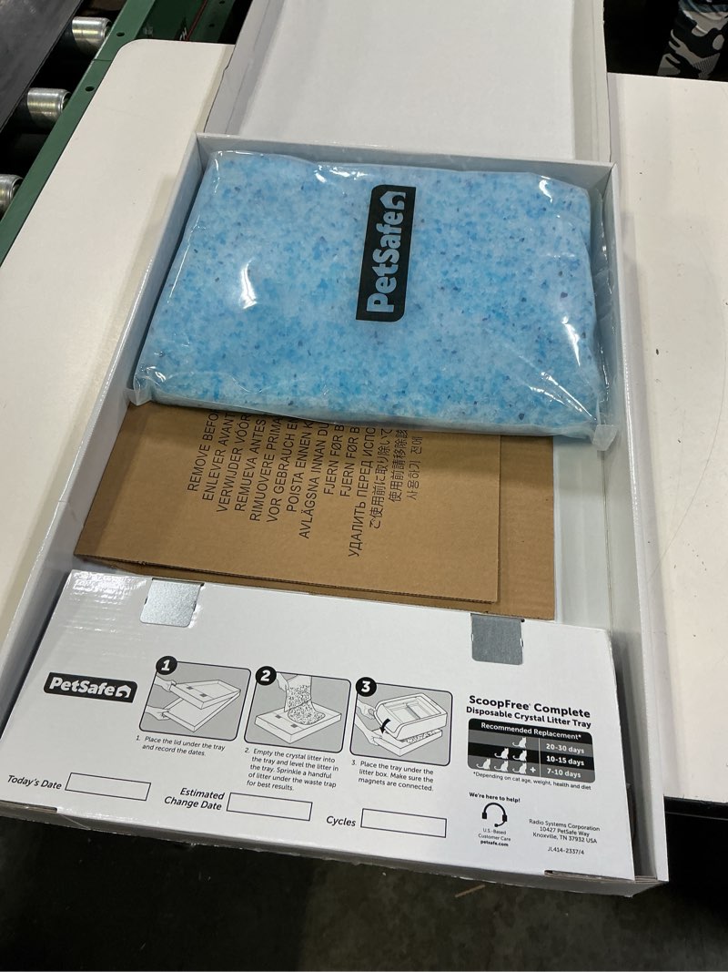 Condition photo showing New/Like New for scoopfree litter tray refills with premium blue crystals disposable tray