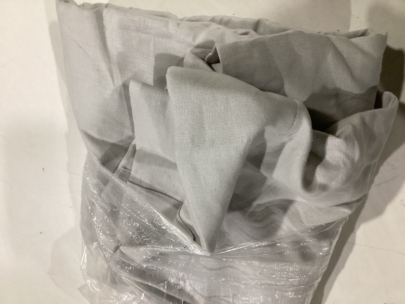 Condition photo showing Good Condition for heavyweight european linen room darkening curtain