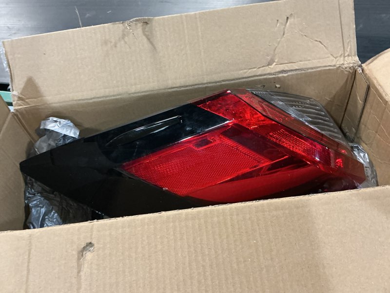 Condition photo showing Good Condition for rear led tail light assembly, right passenger side outer brake tail lamp, for toyota rav4 2019 2020 2021 2022 2023, replace# 81550-0r090, to2805148