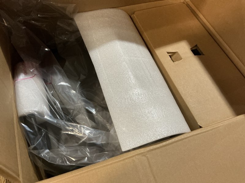 Condition photo showing New/Like New for graco ready2jet compact travel system with snugride lite infant car seat - haines