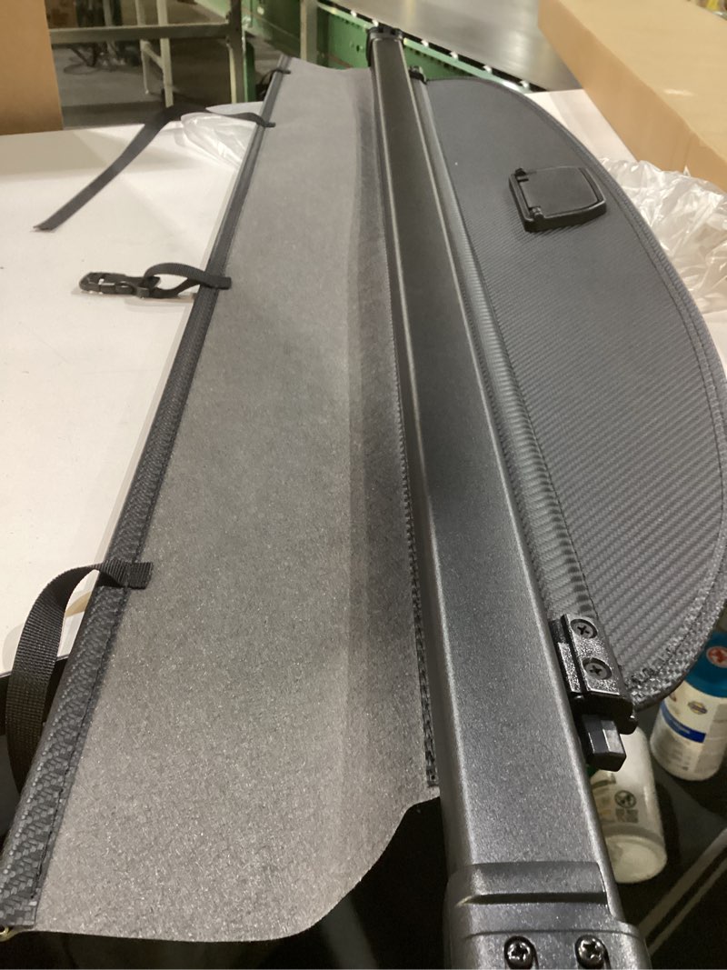  Audi Q8 retractable cargo cover