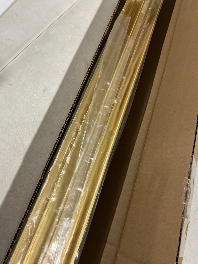 Condition photo showing Good Condition for Akfado Floater Frame for 24x30 Canvas Paintings, 0.86" Deep DIY Metal Floating Frames for Abstract Art Prints Memorial Portraits, Modern Living Room Wall Decor, No Glass & Back (Gold) 24x30" Gold