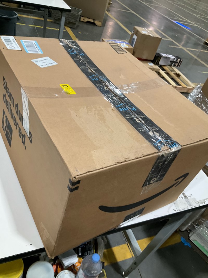 Condition photo showing Good Condition for LIYH 50 Pcs Beige Plastic Plates Reusable Unbreakable Dinner Plates Scalloped Plastic Plate Dishwash