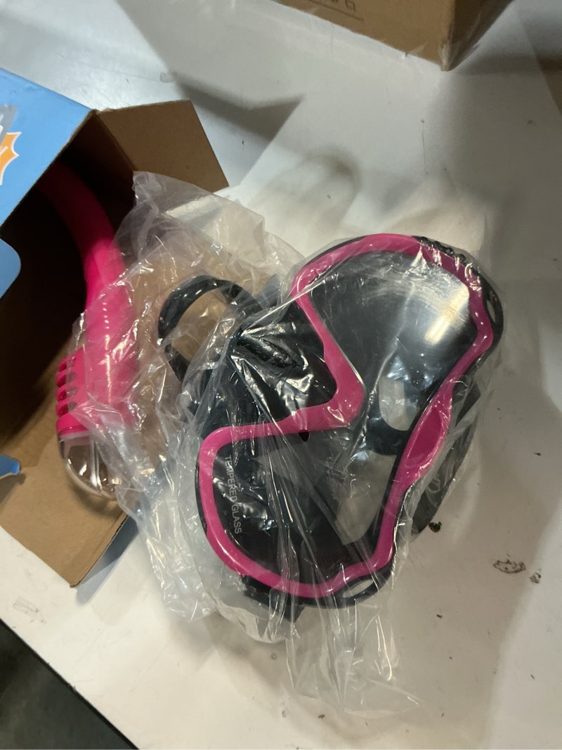 Condition photo showing Good Condition for snorkeling gear for adults, snorkel mask set 180° panoramic view snorkel gear, 100% food-grade silicone anti-fog anti-leak dry top diving mask for snorkeling swimming scuba diving blue-pink