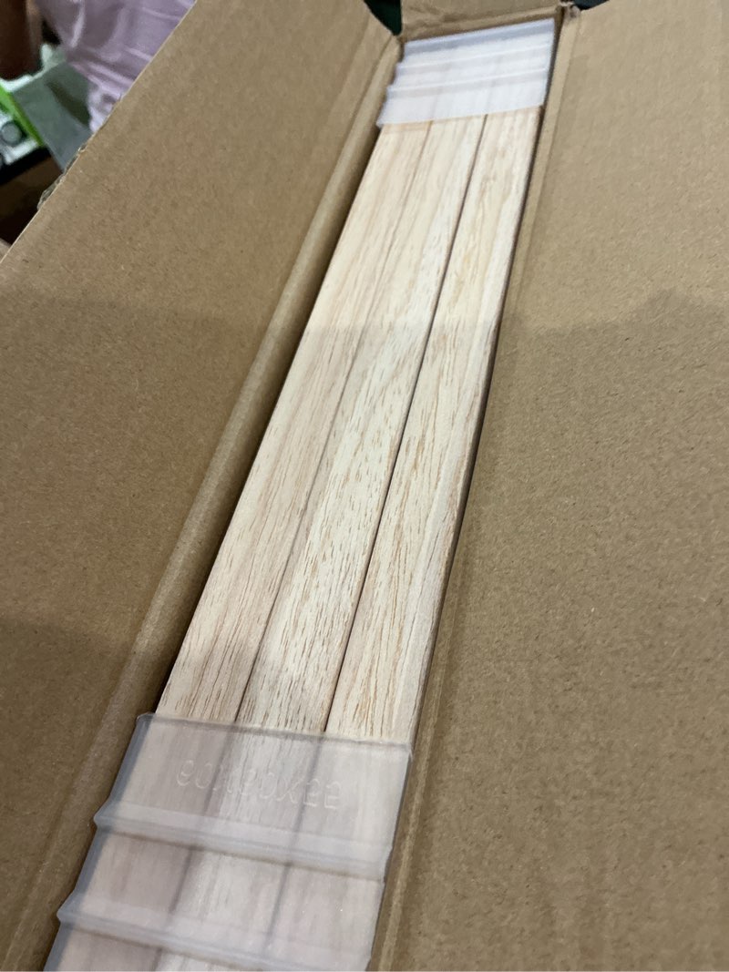 Condition photo showing Good Condition for 11x14 in oak wood picture frame set of 1, 11x14 frame beige minimalist wooden poster frames,natural solid wood picture frame for wall art,photos,prints 1pack 11x14in 11.00" x 14.00"