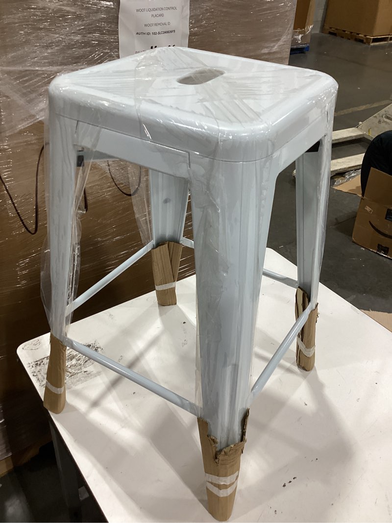Condition photo showing Good Condition for flash furniture kai commercial grade 24" high backless white metal indoor-outdoor counter height stool with square seat | commercial grade, square seat, indoor/outdoor use, counter height white pack of 1 indoor-outdoor