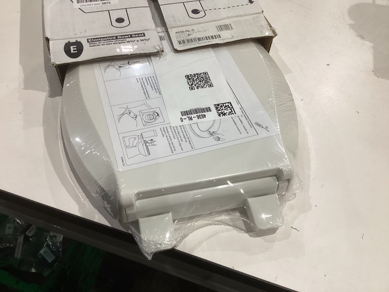 Condition photo showing New/Like New for KOHLER 4636-RL-0 Cachet ReadyLatch Elongated Toilet Seat Slow Close, Soft Close Toilet Seat Quiet Lid, Contoured Grip-Tight Bumpers Installation Hardware, Apartment Essentials, White White Elongated Ready Latch
