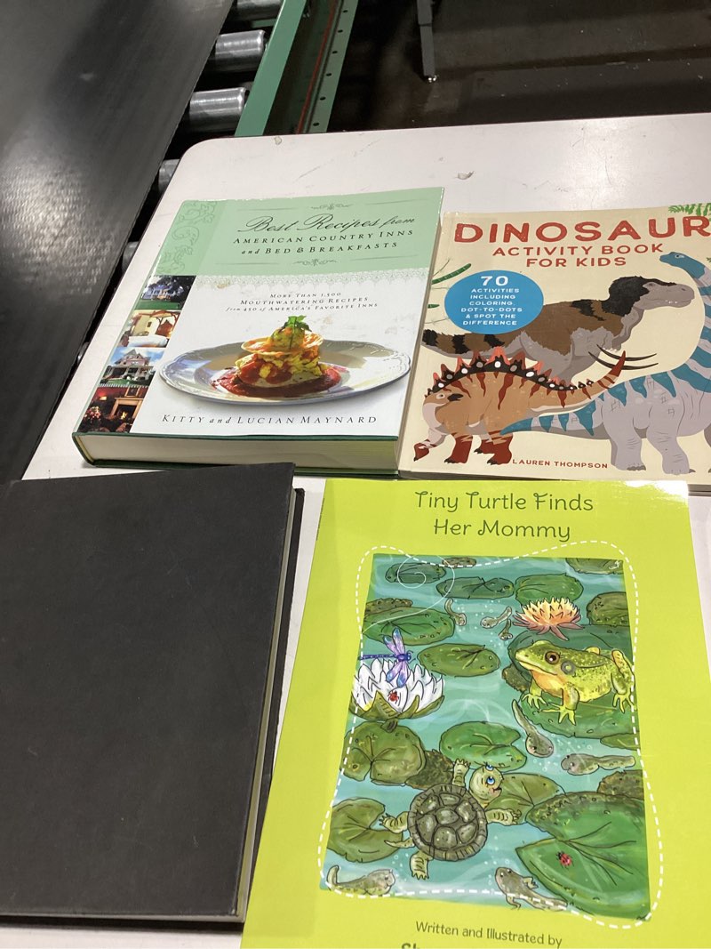 Assortment of books of different styles (Pack of 4)