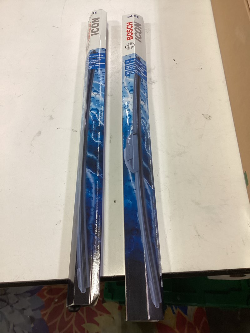 Condition photo showing Good Condition for BOSCH 24OE20OE ICON Beam Wiper Blades - Driver and Passenger Side - Set of 2 Blades (24OE & 20OE) Front (24OE & 20OE) ICON Combo Pack (Front)